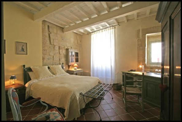 La Parenthese Hostellerie Provencale Uzès Exterior foto
